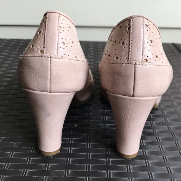 A2 by Aerosoles Pink Patent Peep-toe Heels - Picture 2 of 7